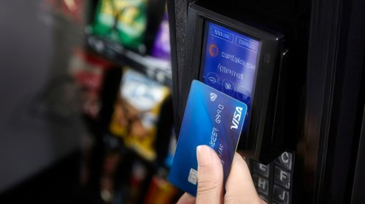 Cantaloupe report: cashless, touchless payments surging