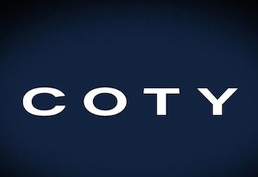 Former Walgreens exec Curtin to join Coty