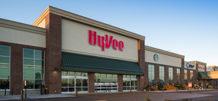 Hy-Vee requires employees to wear masks