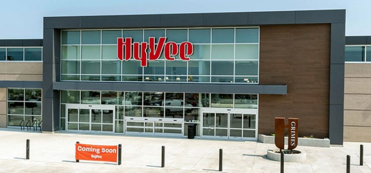 Hy-Vee debuts reimagined grocery store