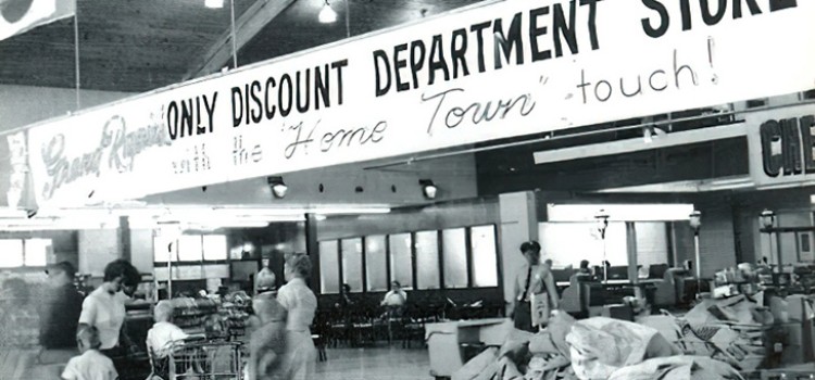 Mass retailing was a-changing in 1962