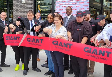 GIANT continues expansion in Philadelphia