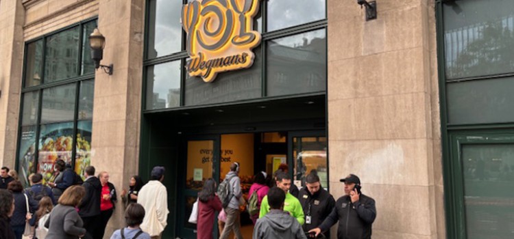 Wegmans opens its first supermarket in Manhattan